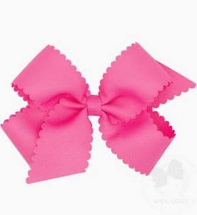 Medium GG Bowtie Scallop - Hot Pink
